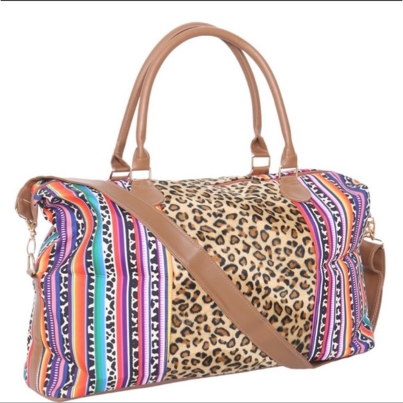 New Leopard And Aztec Print Weekender/Duffle Bag With Shoulder Strap - Picture 2 of 10